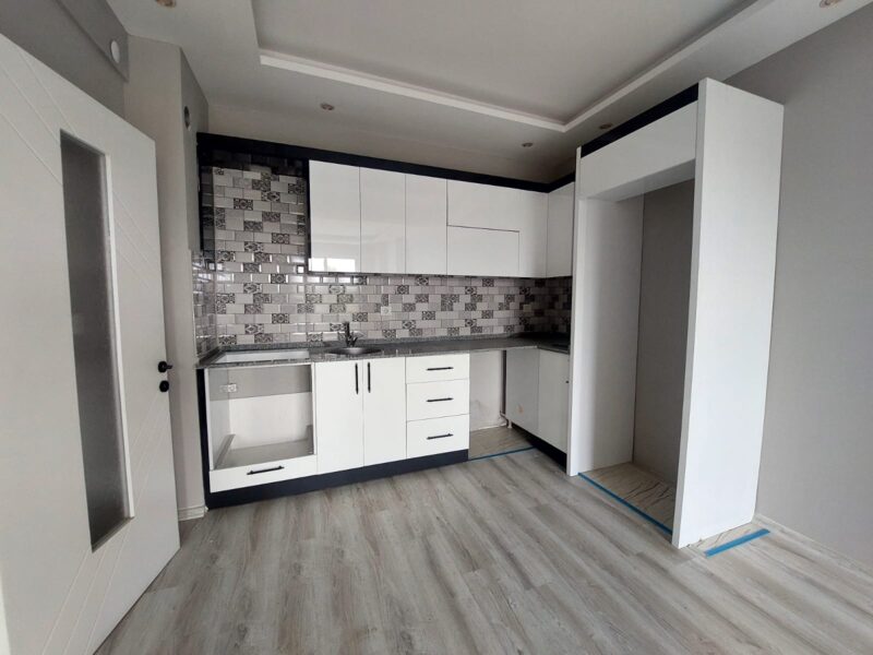 DALAMAN CADDE ÜZERİ ASANSÖRLÜ SATILIK 2+1 DAİRE