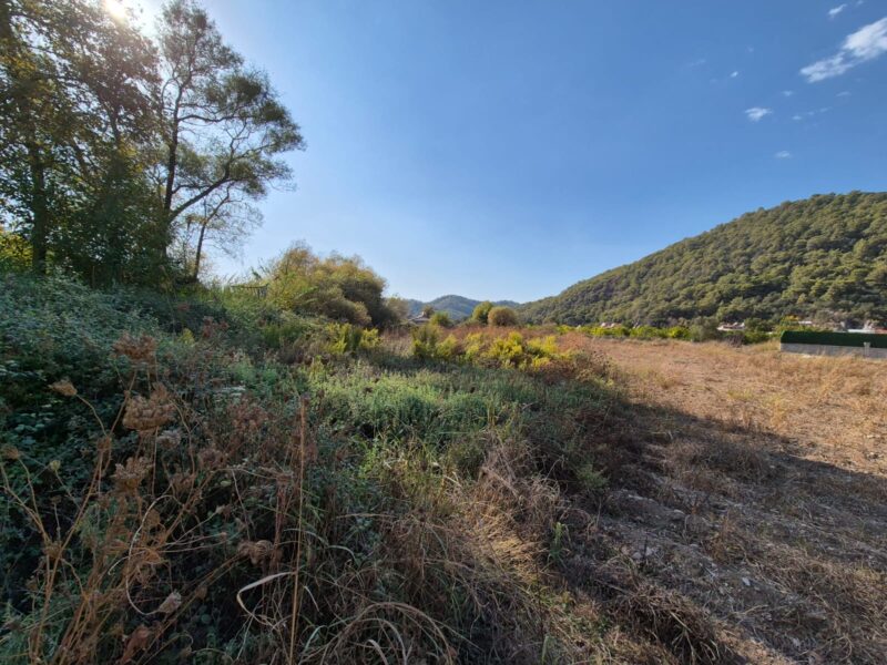 Fethiye İnlice'de Satılık Yola Sıfır Tarla