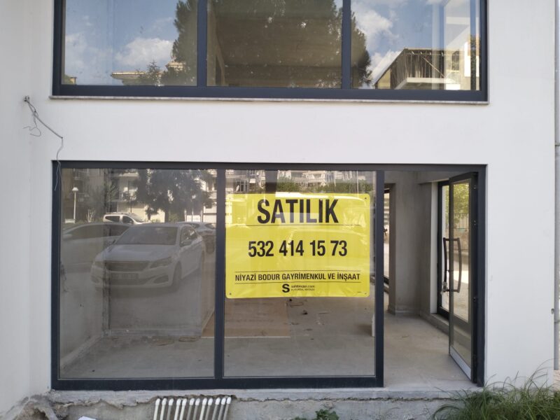 Muğla Milas 'ta Satılık 1 Adet Dükkan