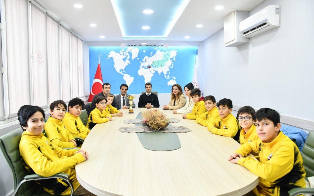Dr. Mete Ersoy Ortaokulu Voleybol Takımı’ndan Ziyaret.