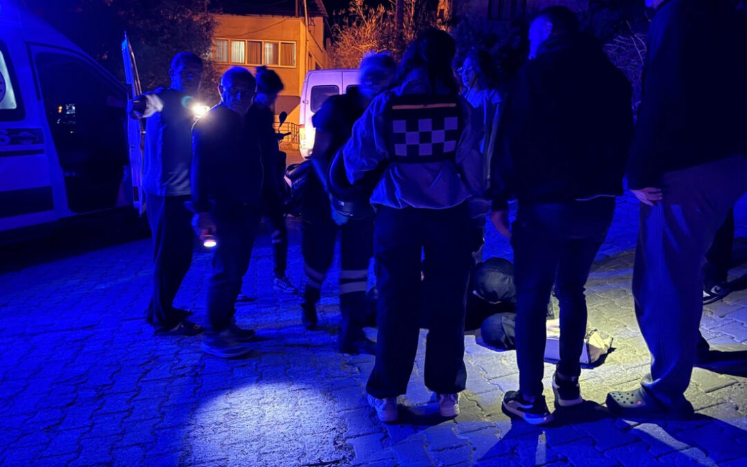 Milas’ta Motosiklet Sürücüsü Kaza Yaptı: Hastaneye Kaldırıldı