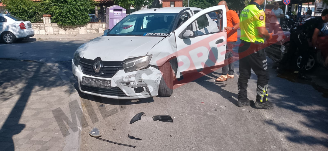 Milas’ta Korkutan Kaza: Belediye Ek Hizmet Binası Önünde Araçlar Kafa Kafaya Çarpıştı