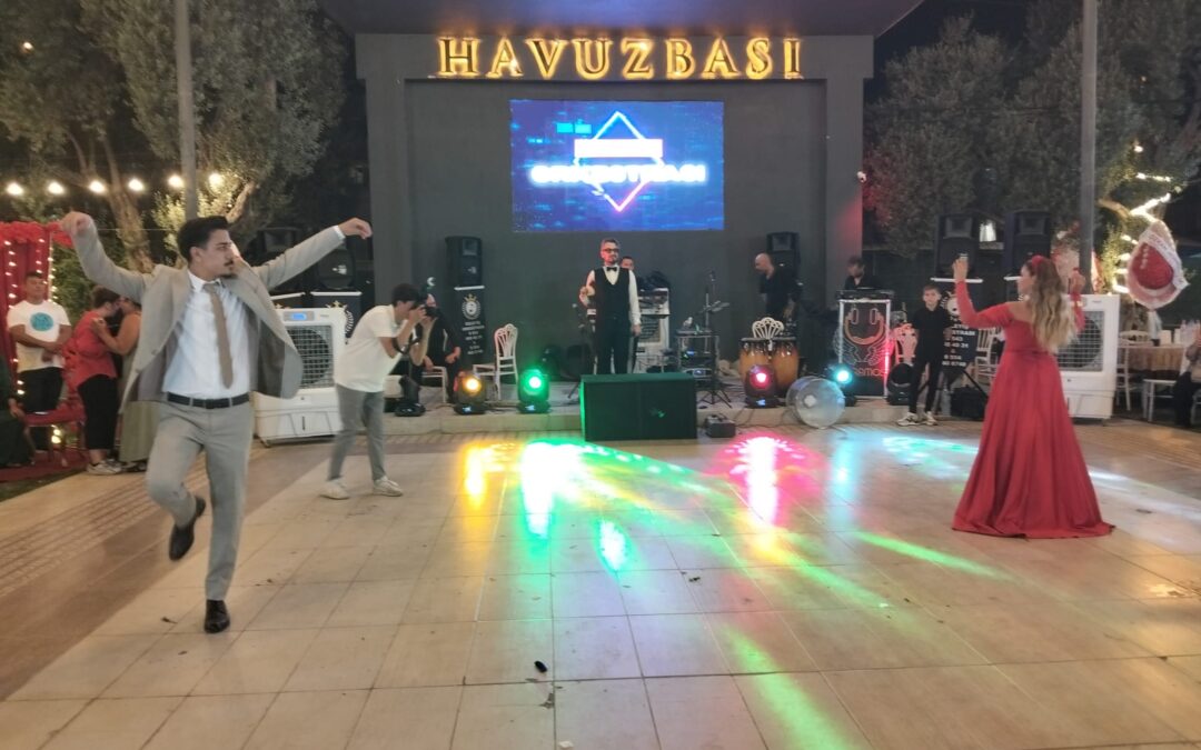 Milas’ta Görkemli Kına Gecesi: Günseli & Tolga’nın Mutluluğuna Yoğun Katılım