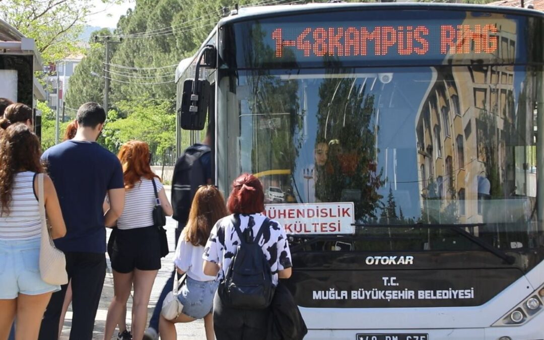Muğla Büyükşehir’den Üniversite Öğrencilerine Ulaşımda Büyük Destek