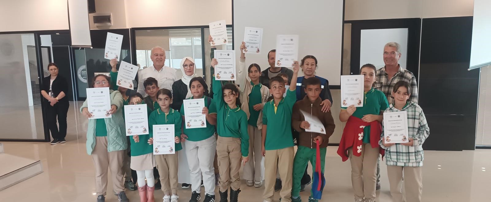 mugla-buyuksehirden-minik-tadimcilara-zeytinyagi-egitimi-dogayi-seven-nesiller-yetisiyor_1as1a