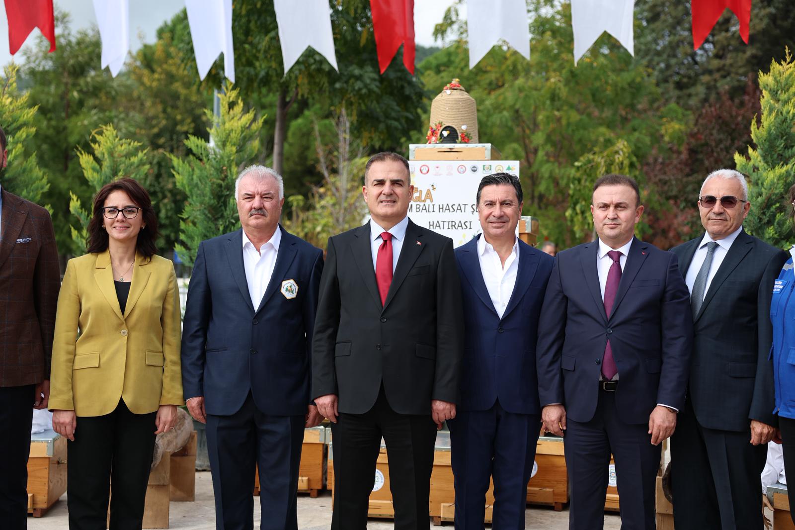 muglada-ilk-cam-bali-hasat-senligi-buyuk-ilgi-gordu_11dif44