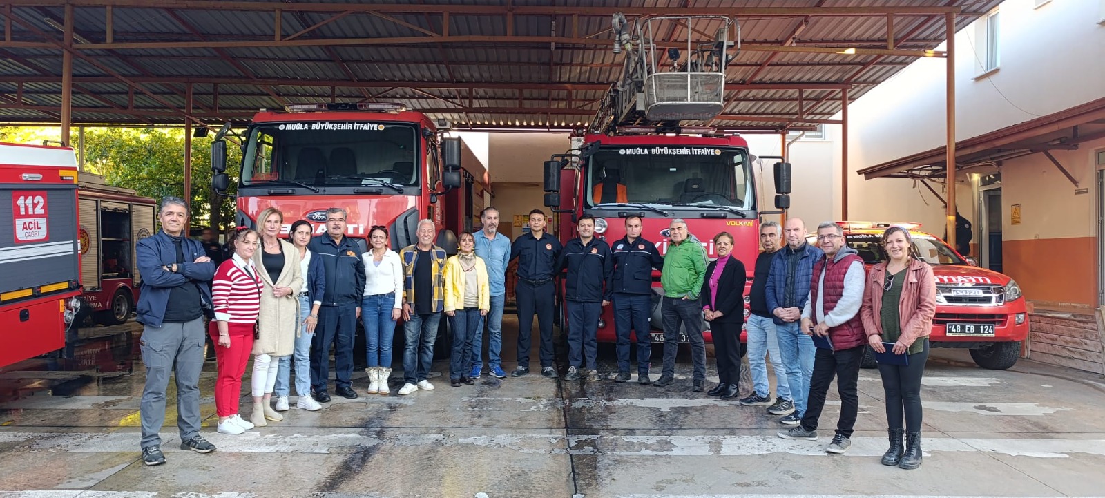 mugla-buyuksehir-belediyesi-afetlere-karsi-gonullu-itfaiyeciler-yetistiriyor-255555511222222